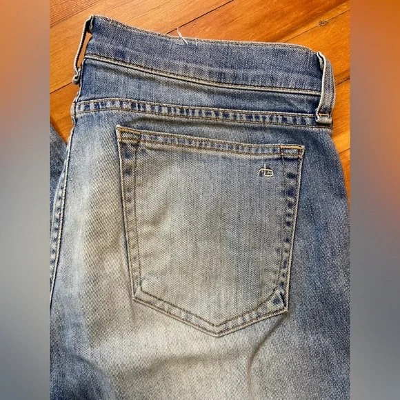 Rag & Bone Dre Distressed Boyfriend Jeans – Low‑Rise Light Wash Denim - Sz 27 - Picture 6 of 17
